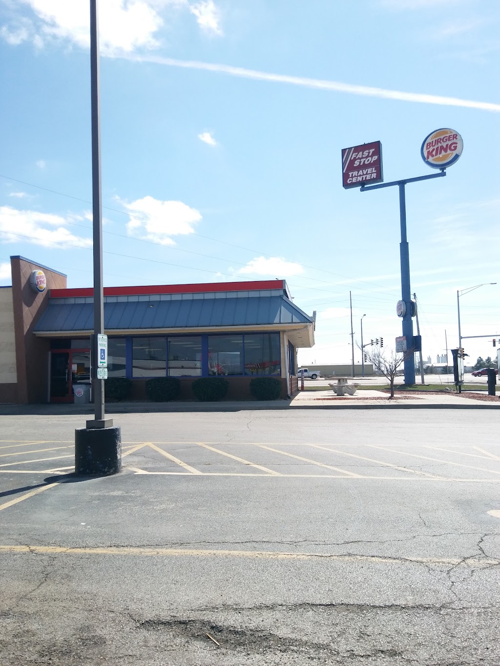Burger King | 2 Corvette Dr, Litchfield, IL 62056, USA | Phone: (217) 321-4509