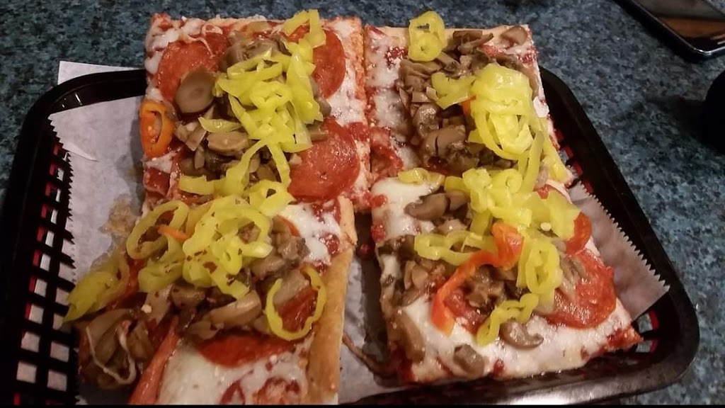 D&G Pizza -n- Subs | 1470 Old Brodhead Rd, Monaca, PA 15061, USA | Phone: (724) 774-7171