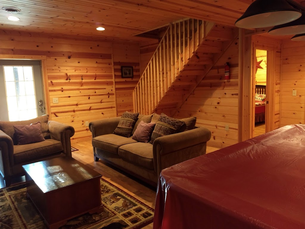 The Merlot Cabin | 16507 Log Home Rd, Laurelville, OH 43135, USA | Phone: (937) 477-0147