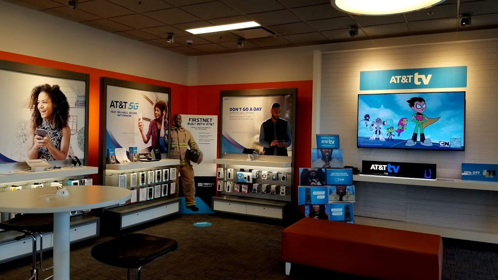 AT&T Store | 5100 S McClintock Dr Suite 108, Tempe, AZ 85282, USA | Phone: (480) 820-2135