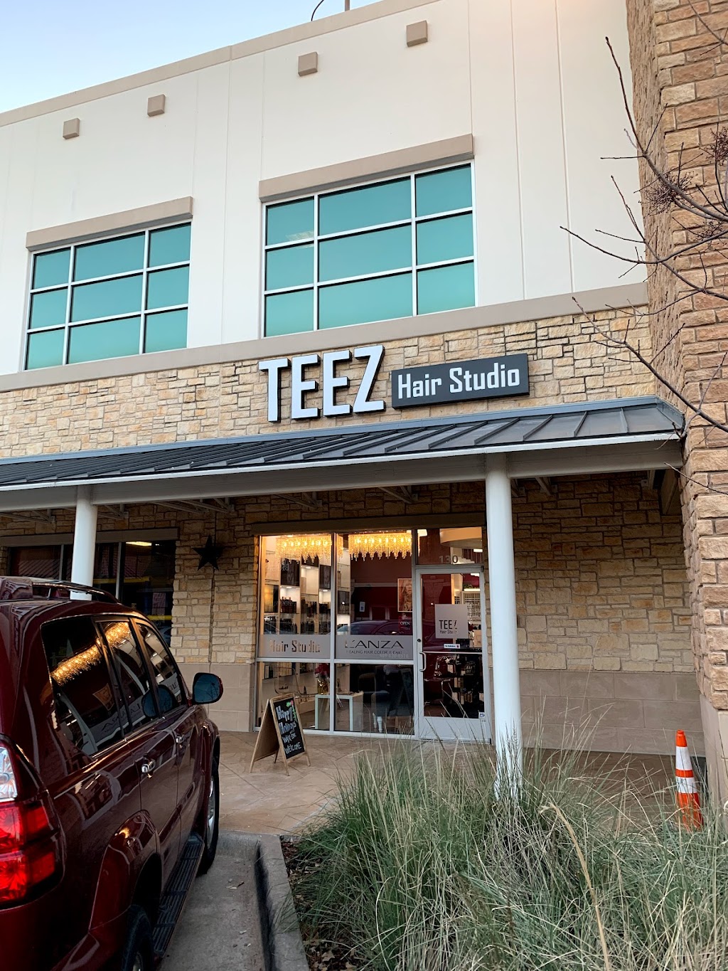 TEEZ Hair Studio | 1401 Shoal Creek Ste. 130, Highland Village, TX 75077, USA | Phone: (469) 630-6516