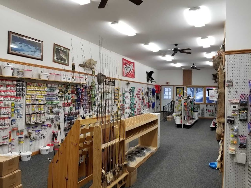 Country Bait & Tackle | 127 N Main St, Wolcottville, IN 46795, USA | Phone: (260) 854-3474