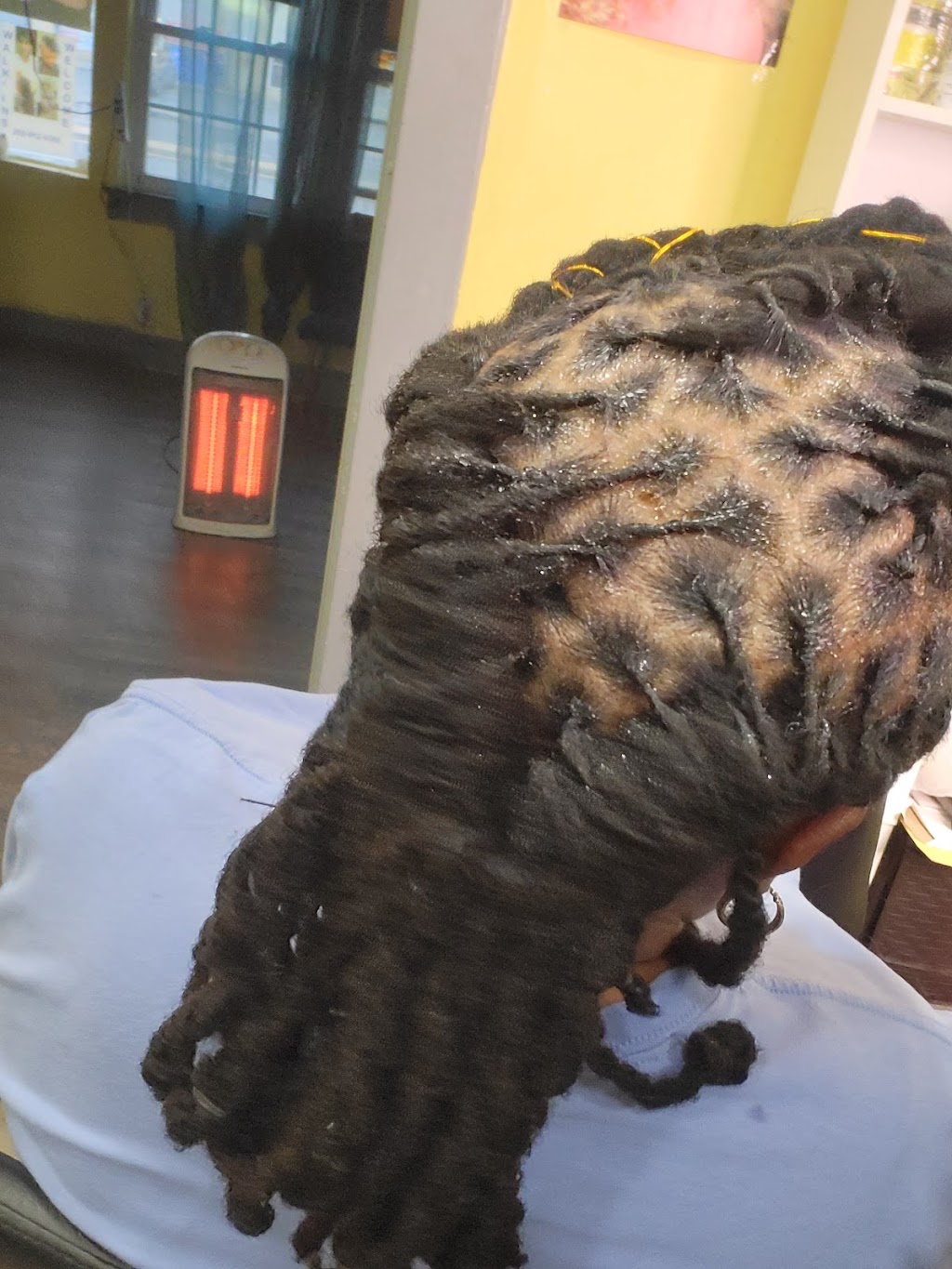 LAGOS BARBERS & HAIR BRAIDING | 5458 Annapolis Rd, Bladensburg, MD 20710, USA | Phone: (202) 360-5466