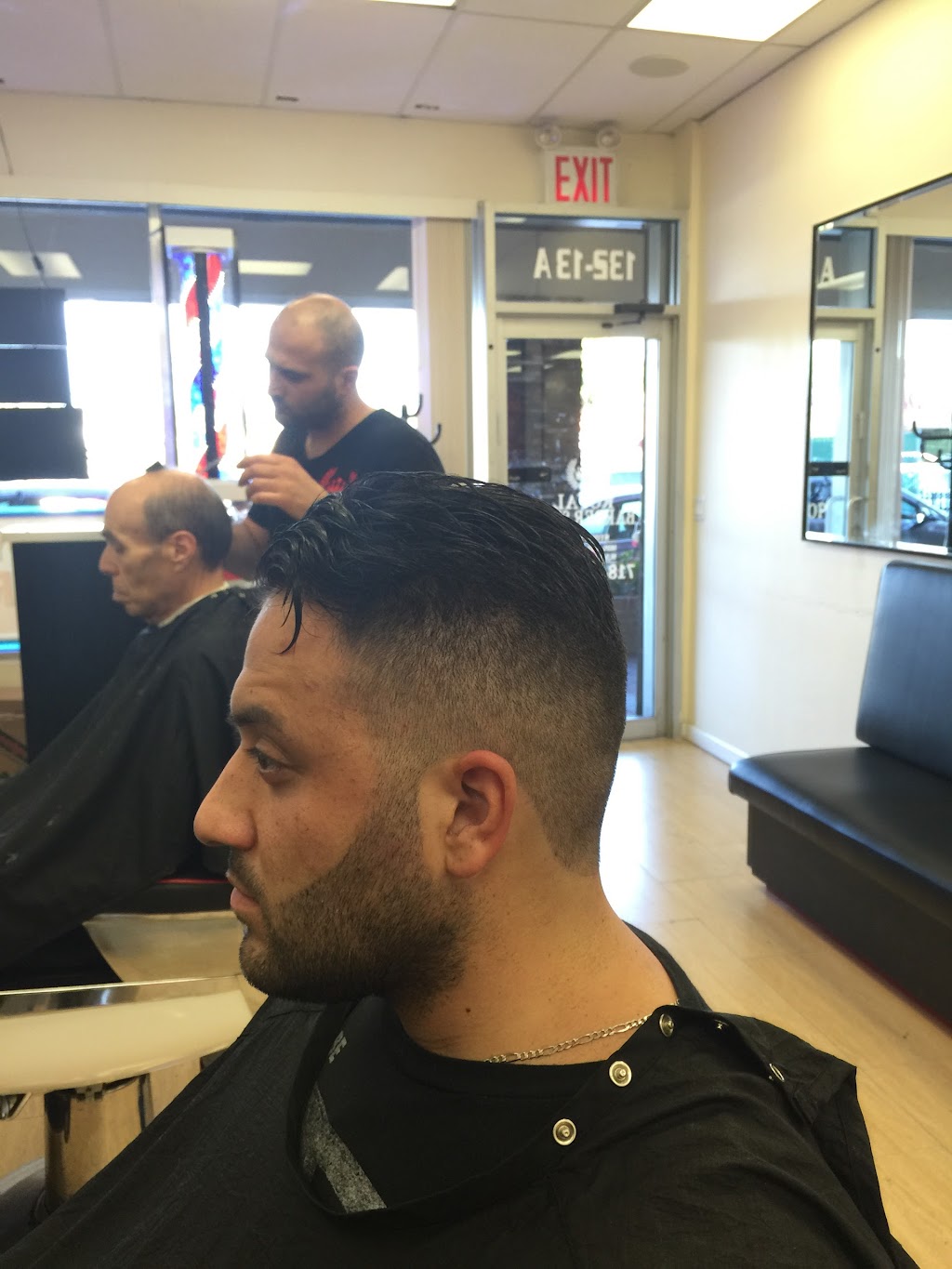 Royal Barbershop Whitepoint Shopping Center | 132-13 14th Ave, College Point, NY 11356, USA | Phone: (718) 734-4080