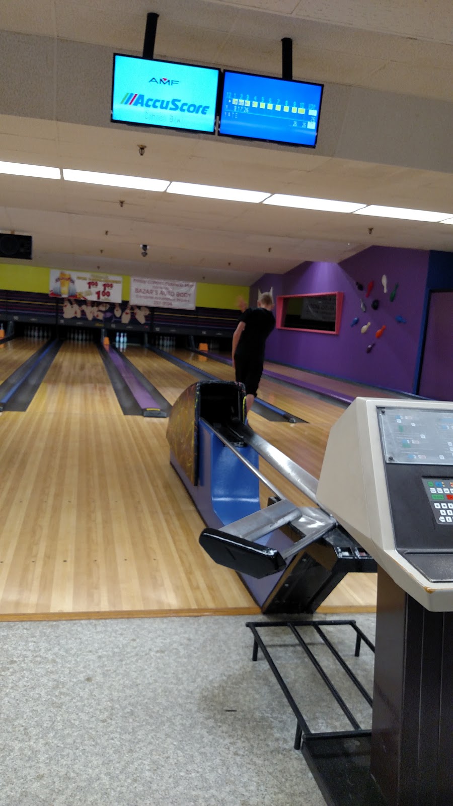 Cohoes Bowling Arena | 309 Ontario St, Cohoes, NY 12047, USA | Phone: (518) 237-9836