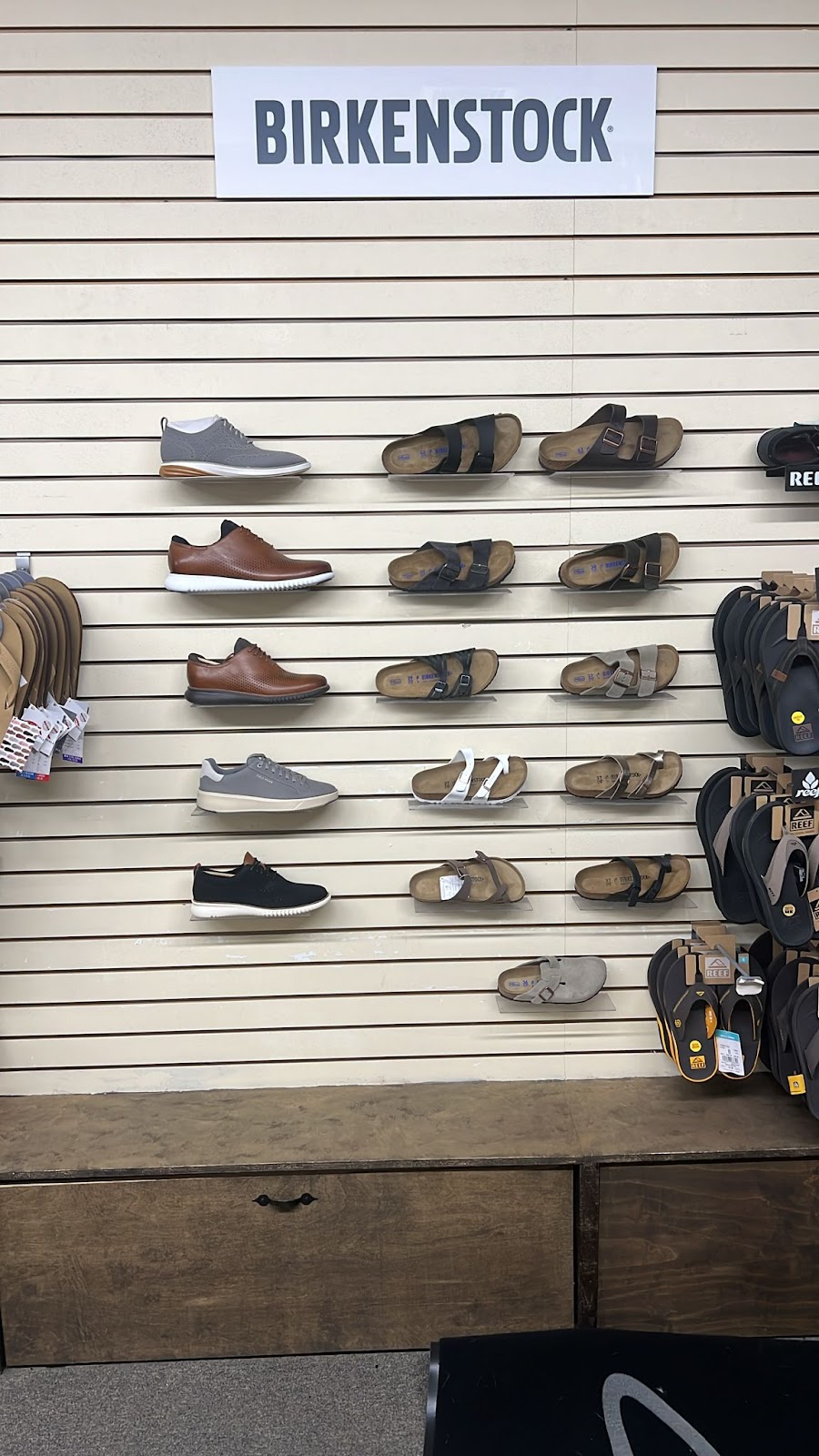 Comfy Shoes | 16501 Leffingwell Rd, Whittier, CA 90603, USA | Phone: (562) 315-5280