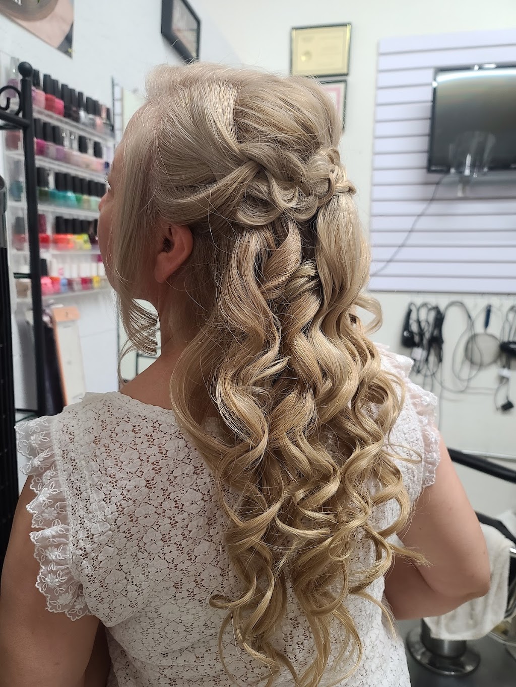 Ales Hair Studio | 4611 B, University Ave, San Diego, CA 92105, USA | Phone: (619) 867-2743