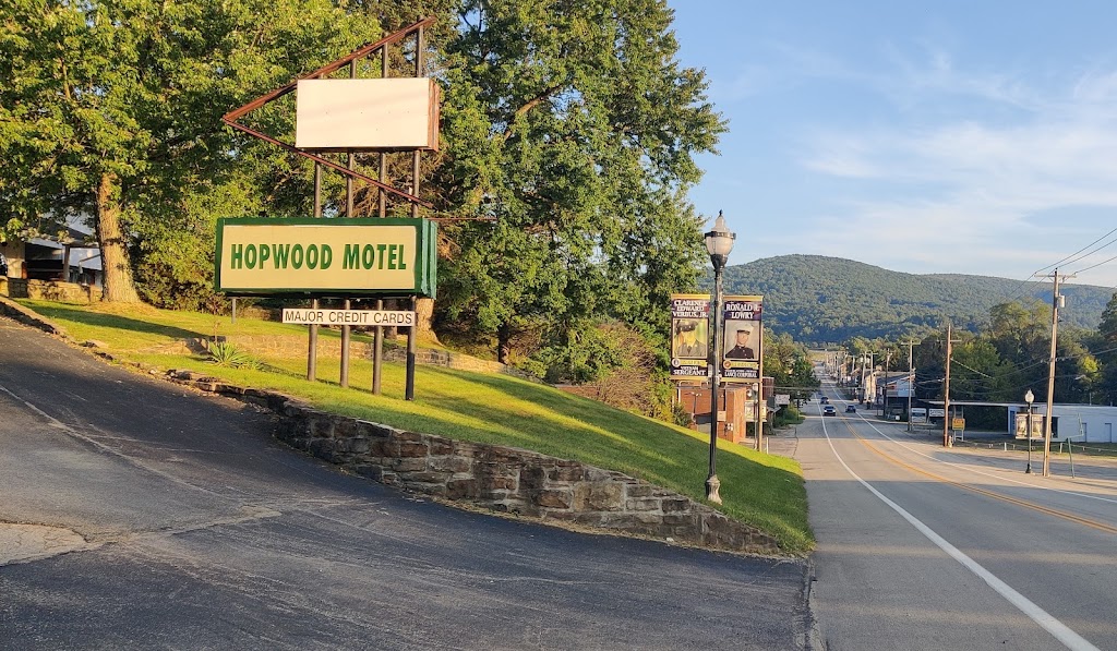 Hopwood Motel | 1151 National Pike, Uniontown, PA 15401, USA | Phone: (878) 355-8188