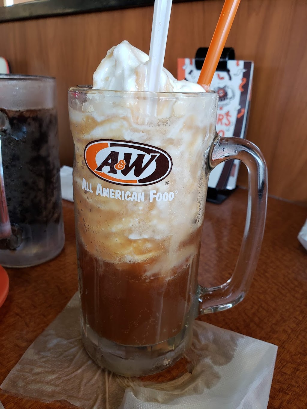 A&W Restaurant | 4505 Lake Cir, Windsor, WI 53598, USA | Phone: (608) 846-4314