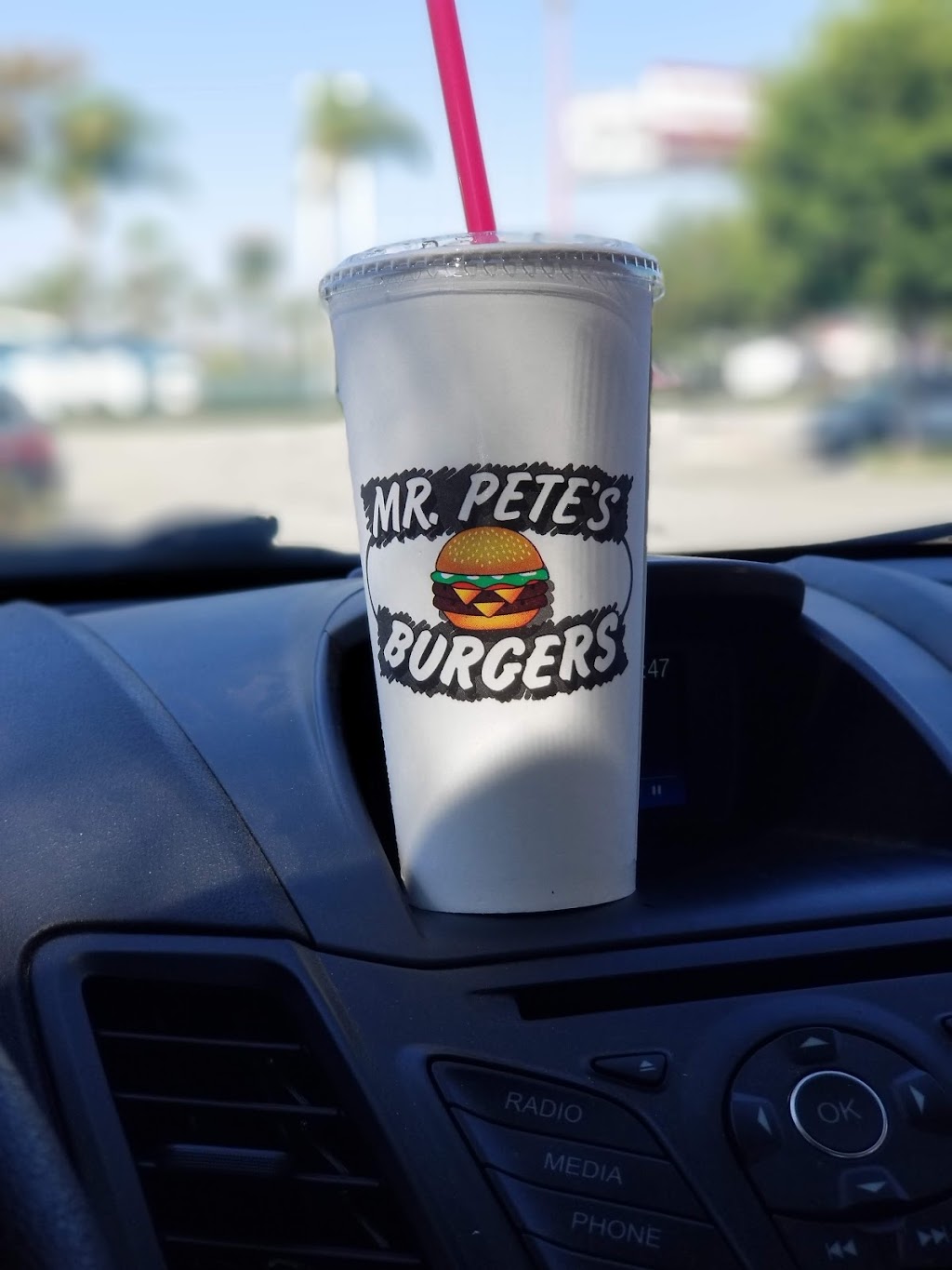 Mr Petes Burgers | 12050 Woodruff Ave, Downey, CA 90241, USA | Phone: (562) 940-0700