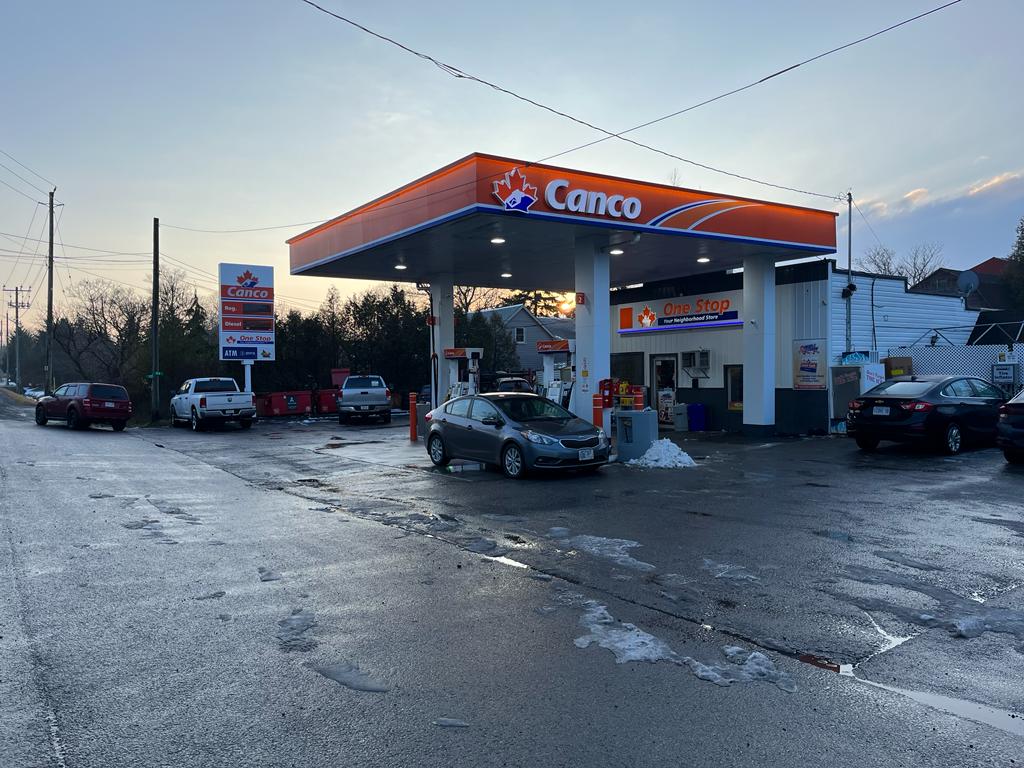 Canco 716 Grimsby | 122 Mountain Rd, Grimsby, ON L3M 4E7, Canada | Phone: (905) 309-0756