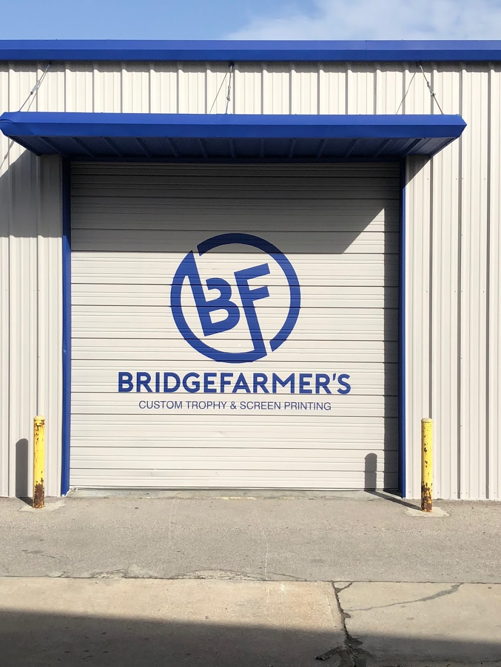 Bridgefarmers Custom Trophy & Screen Printing | 1938 Picadilly Dr, Round Rock, TX 78664, USA | Phone: (512) 453-1957