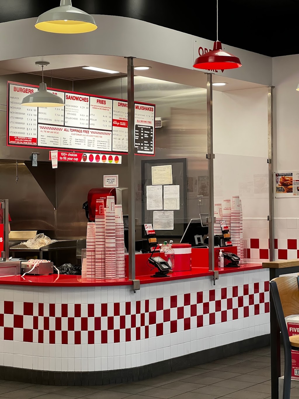 Five Guys | 1133 Woodstock Rd Suite 100, Roswell, GA 30075, USA | Phone: (770) 998-3834