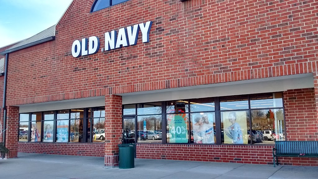 Old Navy | 346 W Army Trail Rd Ste #100, Bloomingdale, IL 60108 | Phone: (847) 610-7980