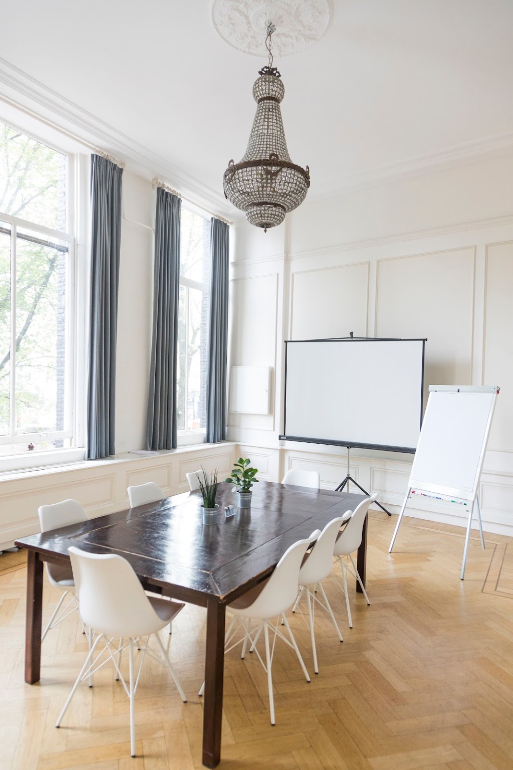 StartDock Coworking Herengracht | Herengracht 420, 1017 BZ Amsterdam, Netherlands | Phone: 020 210 1280