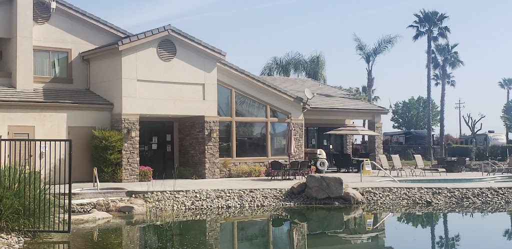 Lakes RV & Golf Resort | 5001 E Robertson Blvd, Chowchilla, CA 93610, USA | Phone: (559) 665-6980