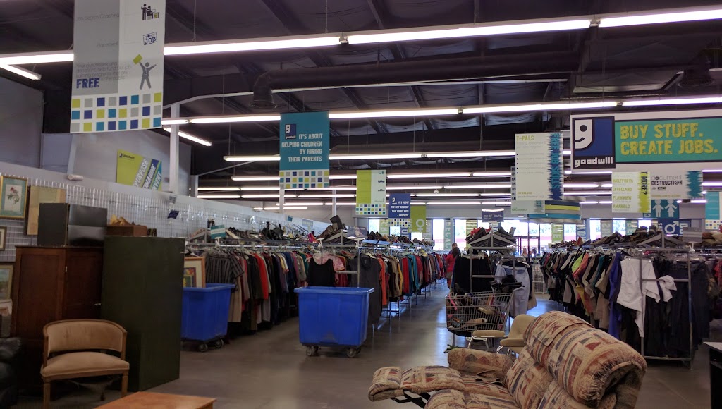 Goodwill | 5710 TX-327 Spur, Lubbock, TX 79424, USA | Phone: (806) 796-8610