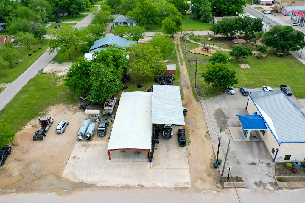 Granger Pit Stop | 104 N Granger St, Granger, TX 76530, USA | Phone: (512) 859-2910