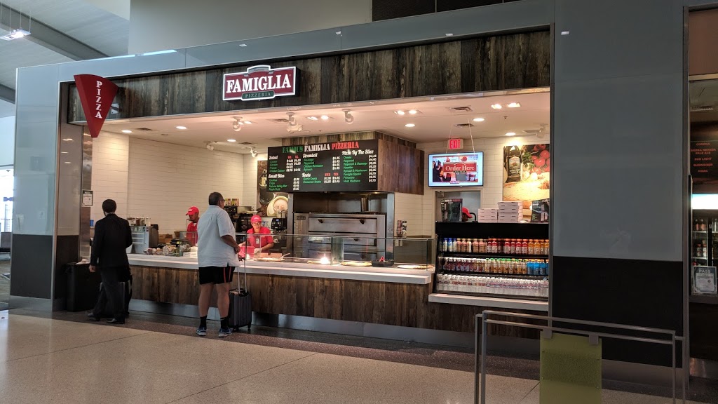 Famous Famiglia | 6900 Airport Blvd, Sacramento, CA 95837, USA | Phone: (916) 877-3471