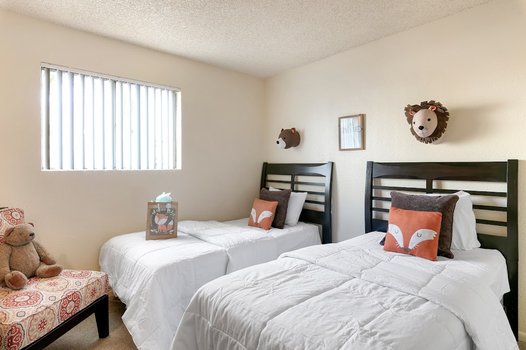 Central on Broadway Apartments | 2145 W Broadway Rd, Mesa, AZ 85202, USA | Phone: (602) 362-6572