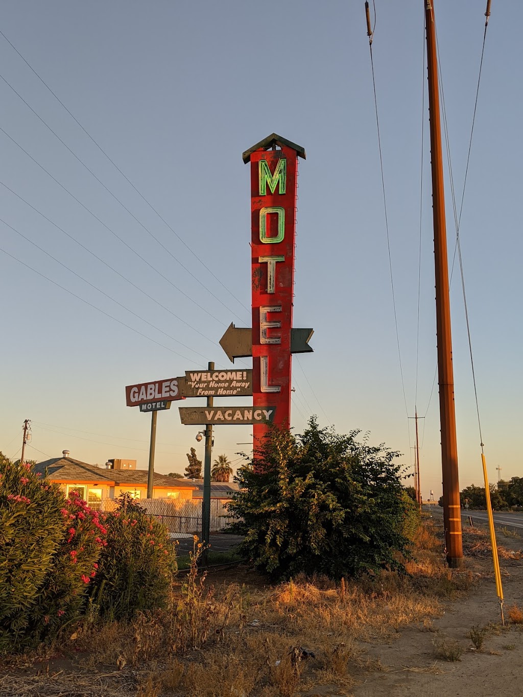 Gables Motel | 2833 E Church Ave, Fresno, CA 93706, USA | Phone: (559) 237-7451