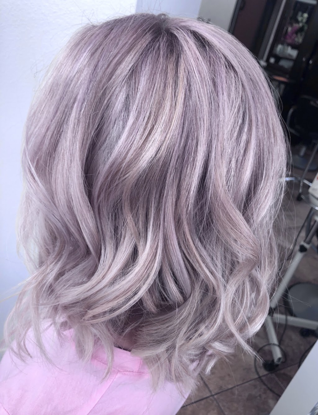 Queen of Blondes Salon | 4933 Ringwood Meadow, Sarasota, FL 34235, USA | Phone: (941) 376-6487