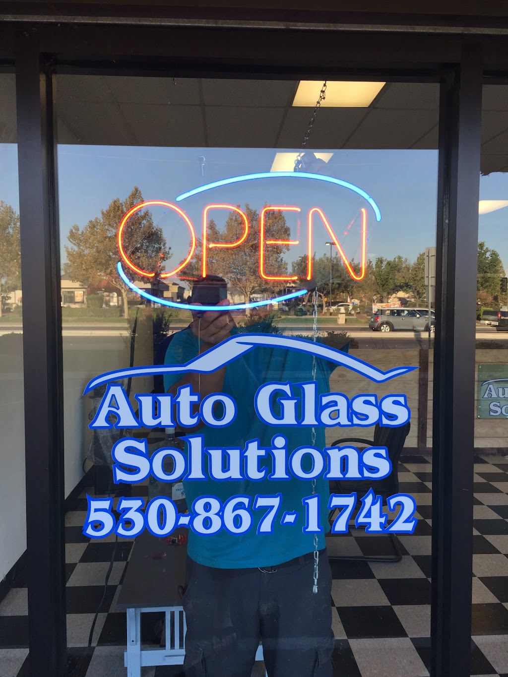 Auto Glass Solutions - Windshield Repair & Replacement | 2000 E Main St Suite E, Woodland, CA 95776, USA | Phone: (530) 867-1742