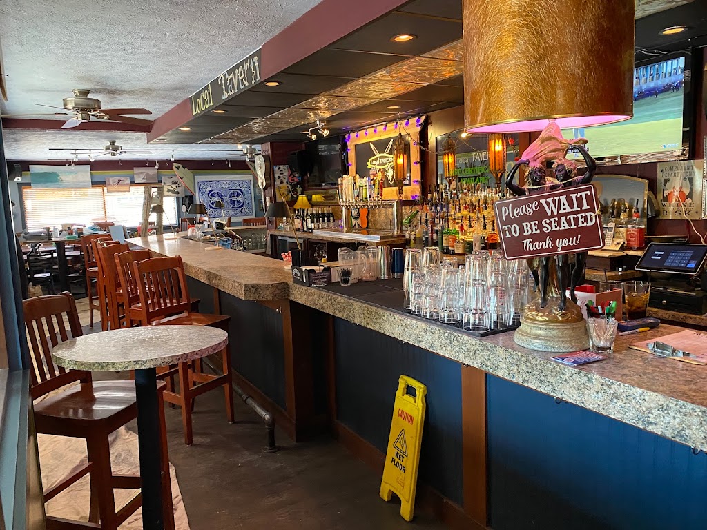 Local Tavern Willoughby Hills | 29007 Chardon Rd, Willoughby Hills, OH 44092, USA | Phone: (440) 833-4484
