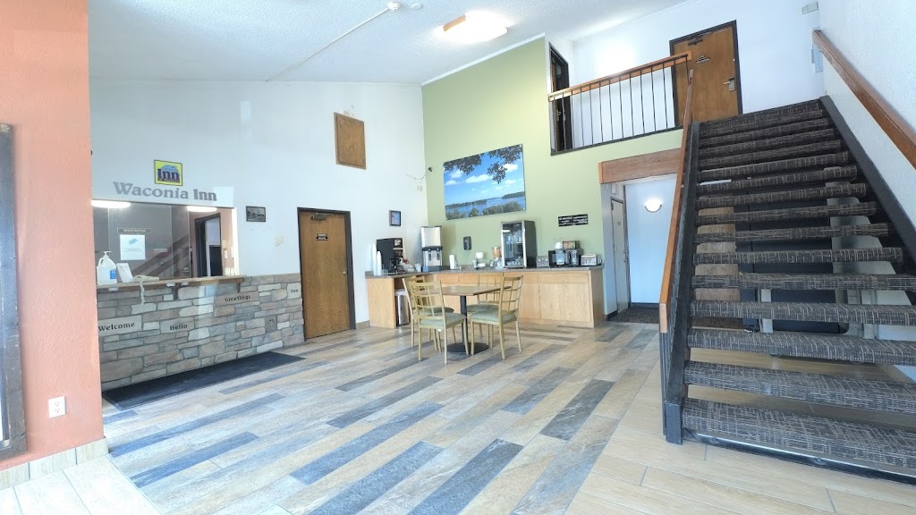 Waconia Inn & Suites | 301 E Frontage Rd, Waconia, MN 55387, USA | Phone: (952) 442-5147