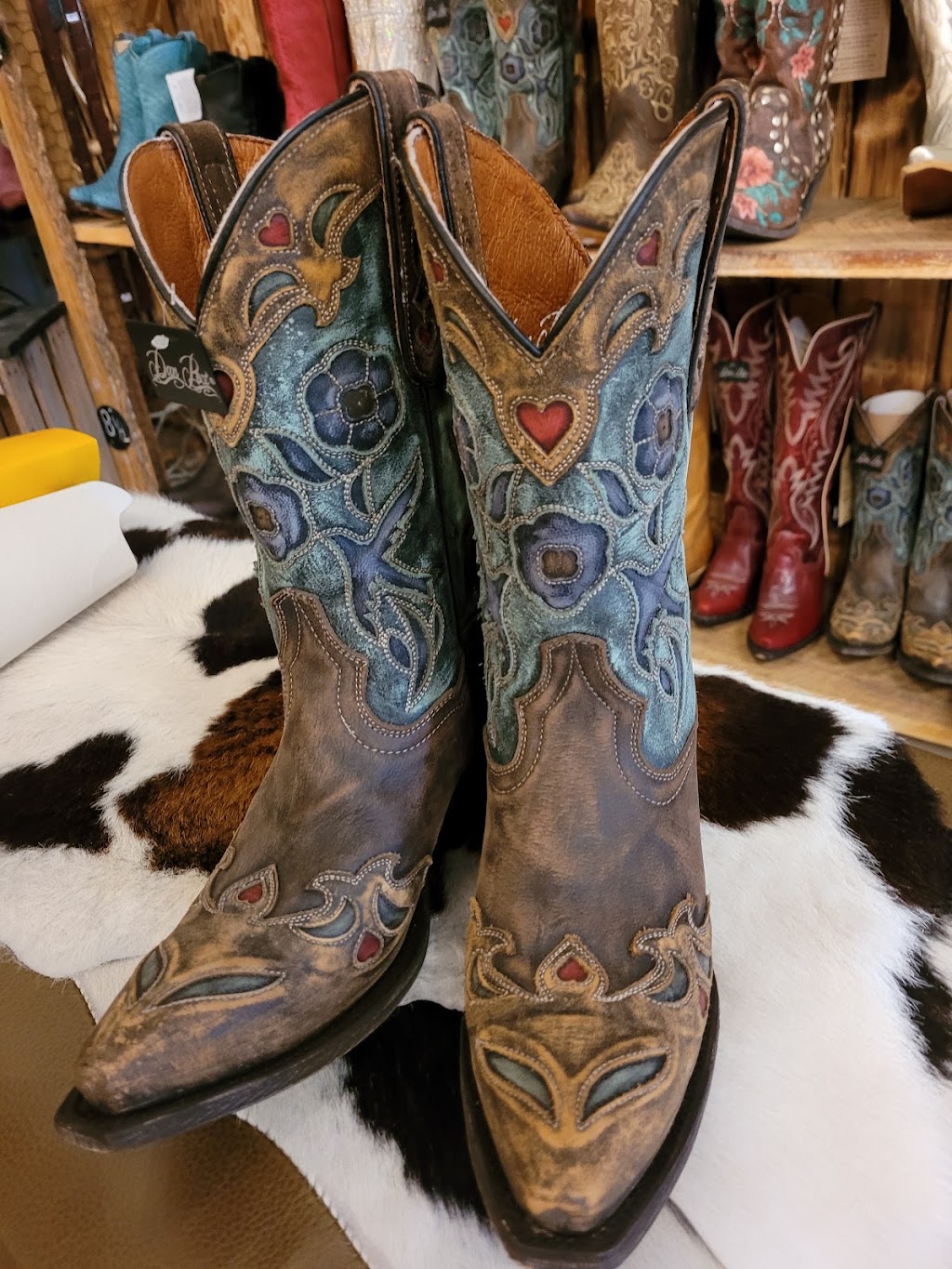 Cowboys and Angels Boutique | 7552 Main St, Sykesville, MD 21784, USA | Phone: (443) 328-6412