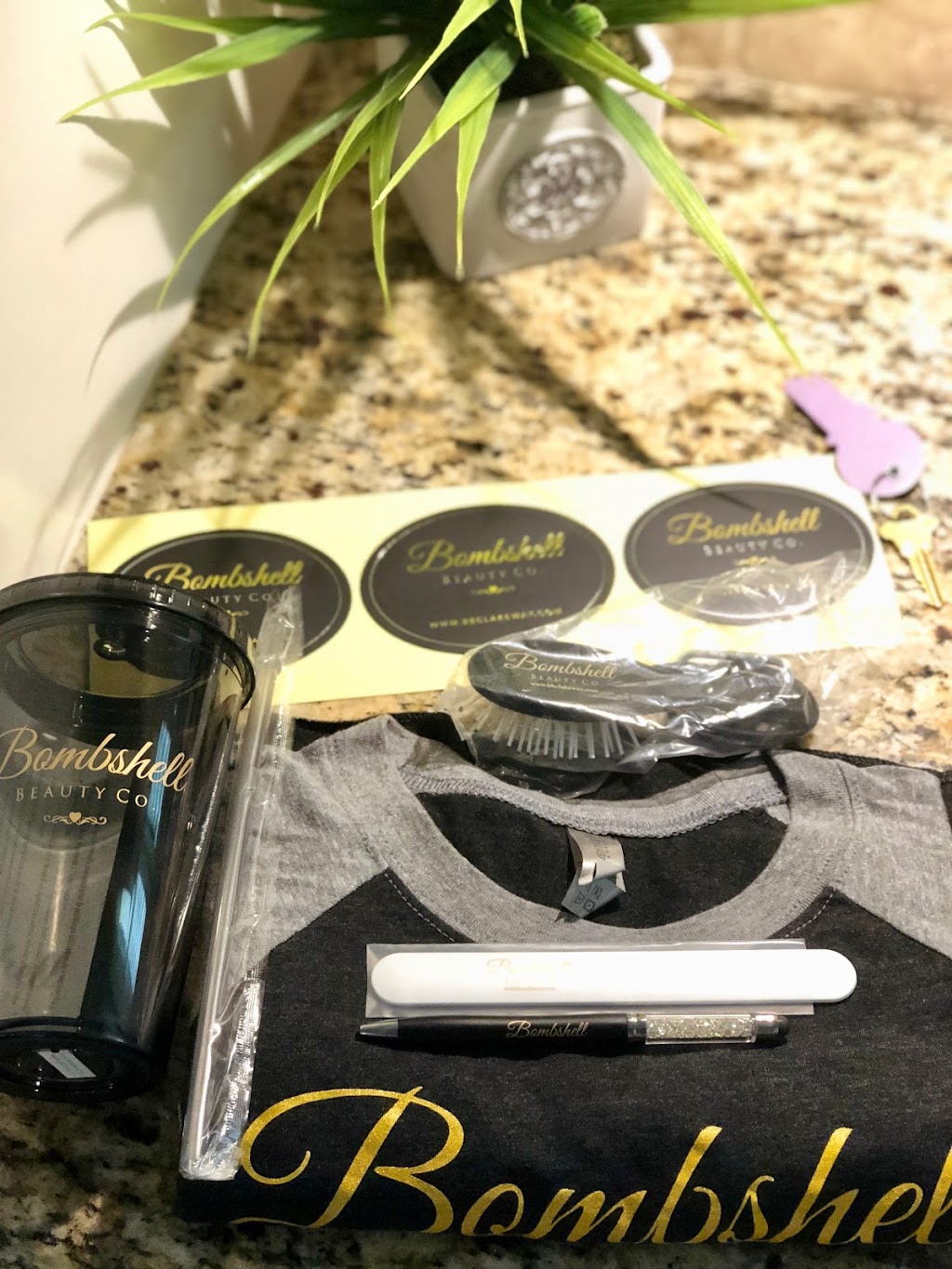 Bombshell Beauty Co | 2220 Lakeway Blvd #110, Austin, TX 78734, USA | Phone: (512) 619-4373