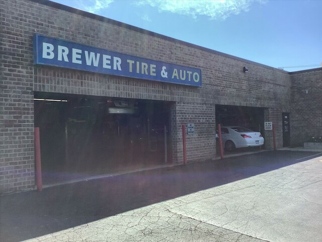 Brewer Tire & Auto Service Inc | 895 W Wise Rd, Schaumburg, IL 60193, USA | Phone: (847) 985-7700