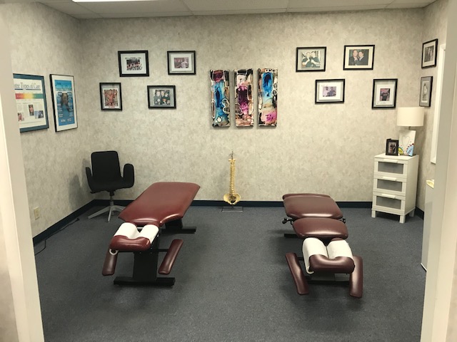 Baker Family Chiropractic & Sports Injury Clinic | 10494 Loveland Madeira Rd, Loveland, OH 45140, USA | Phone: (513) 697-1800