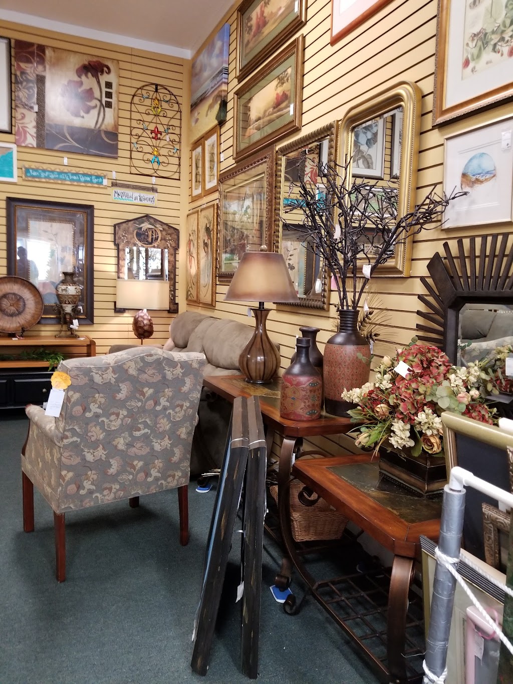 Amelias Attic Furniture | 2164 Sadler Rd, Fernandina Beach, FL 32034 | Phone: (904) 277-2095