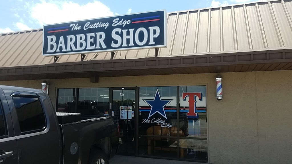 The Cutting Edge | 2125 W Pioneer Pkwy, Grand Prairie, TX 75052, USA | Phone: (972) 602-1658