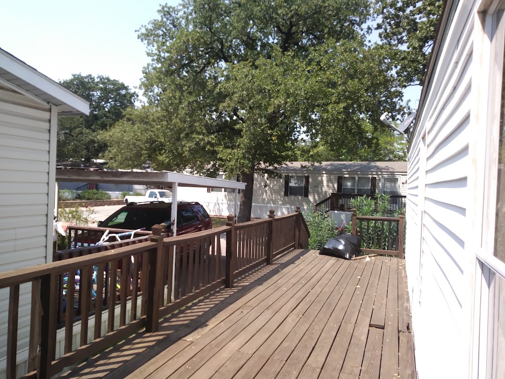 Lake Forest Mobile Home Park | 3519 Lakeside, Irving, TX 75061, USA | Phone: (972) 986-7057