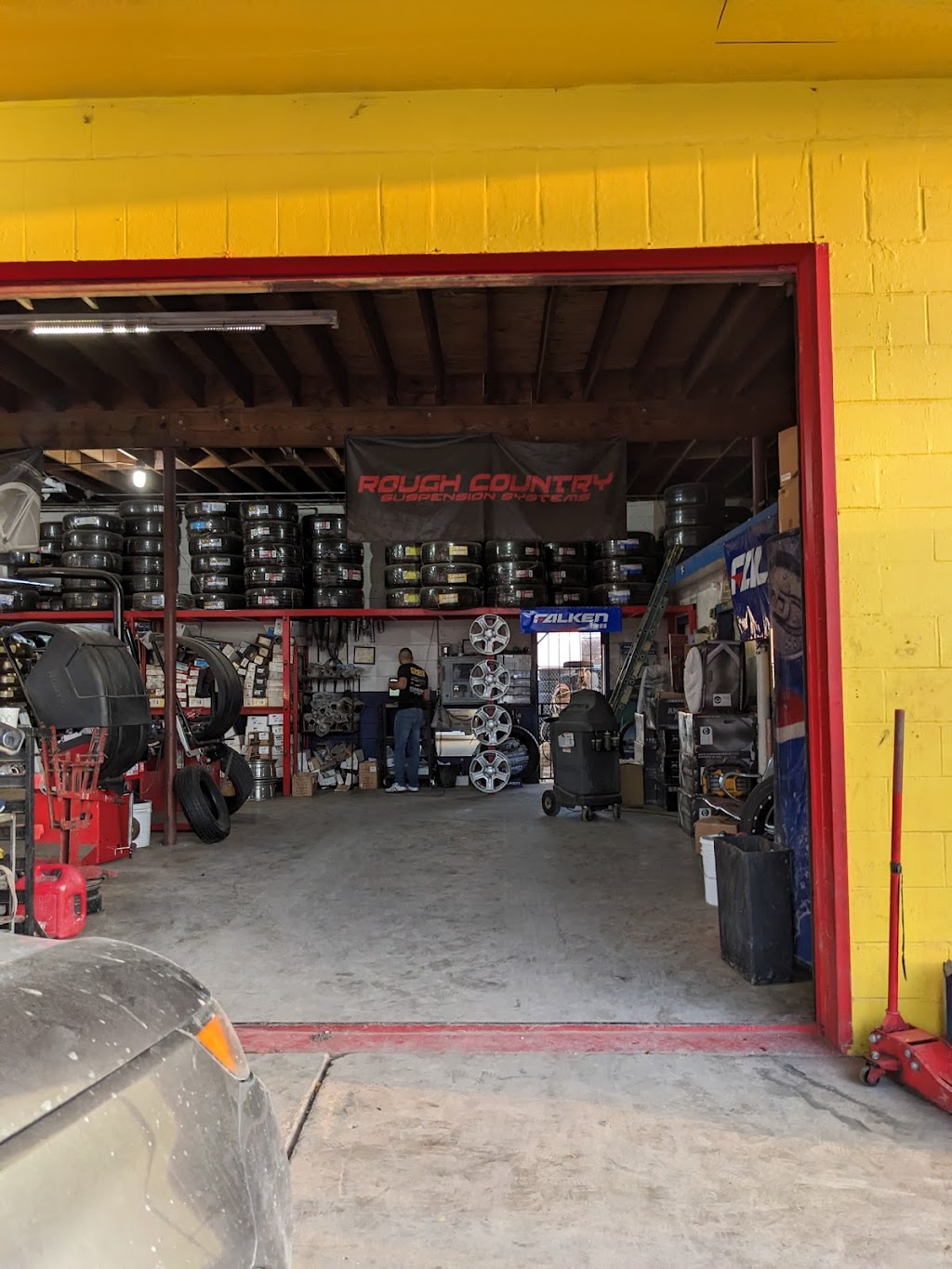 CPS Tire & Muffler Shop #2 | 7430 New Laredo Hwy, San Antonio, TX 78211, USA | Phone: (210) 616-2209
