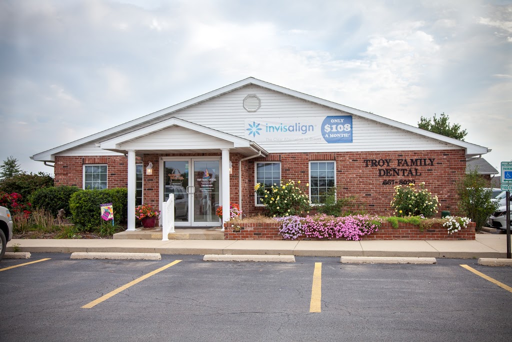 Gateway Mini Dental Implant Center | 606 Edwardsville Rd a, Troy, IL 62294, USA | Phone: (618) 667-8020