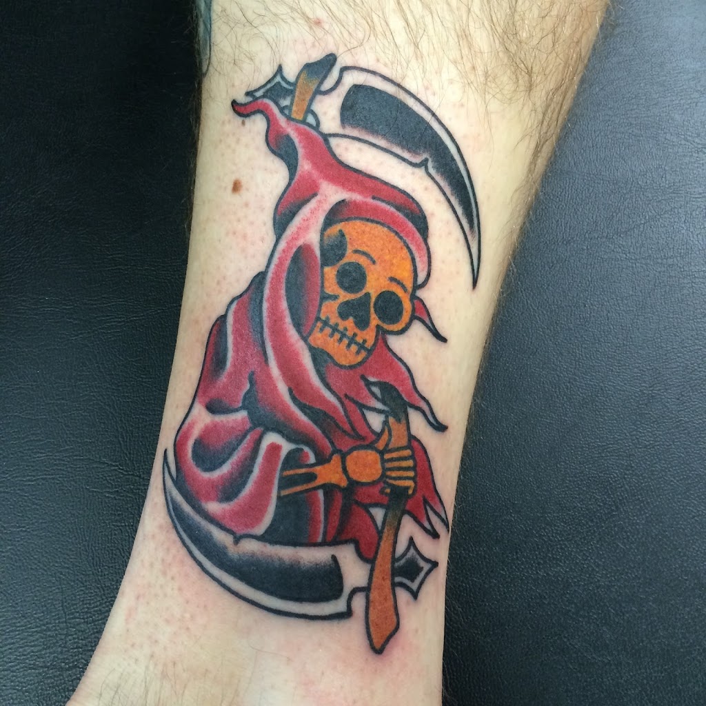 Three Anchors Tattoo | 1662 State Rd, Cuyahoga Falls, OH 44223, USA | Phone: (330) 920-7475