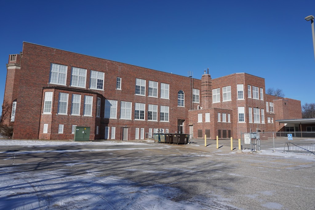 Randolph Elementary School | 1024 S 37th St, Lincoln, NE 68510, USA | Phone: (402) 436-1163