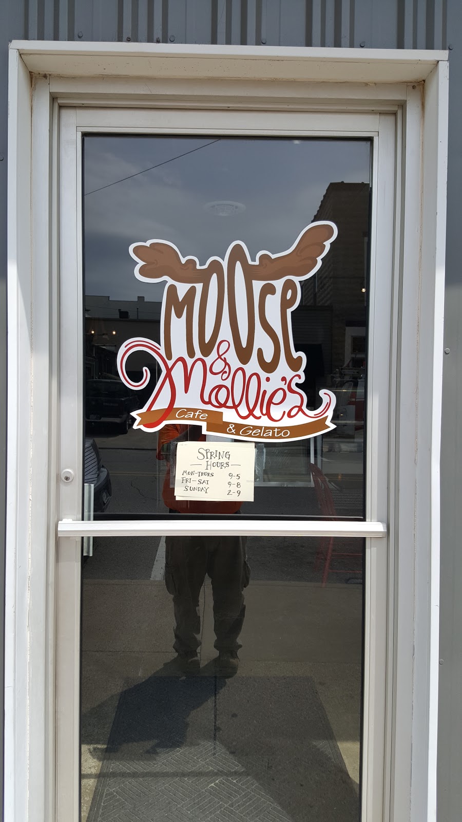 Moose & Mollies Cafe and Gelato | 171 2nd St, Roanoke, IN 46783, USA | Phone: (260) 676-2435