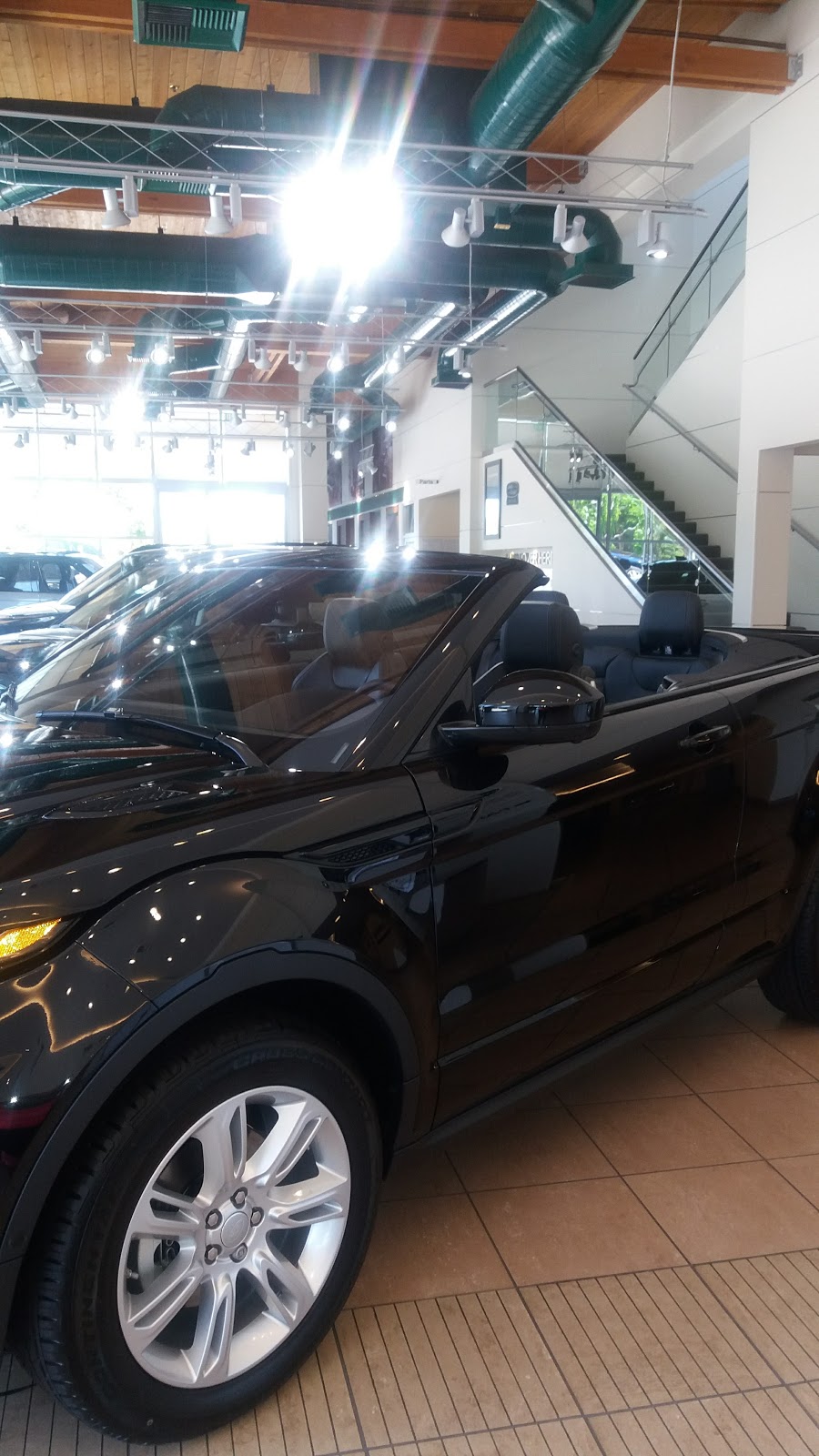 Jaguar Land Rover Cerritos | 10861 183rd St, Cerritos, CA 90703, USA | Phone: (562) 356-1000