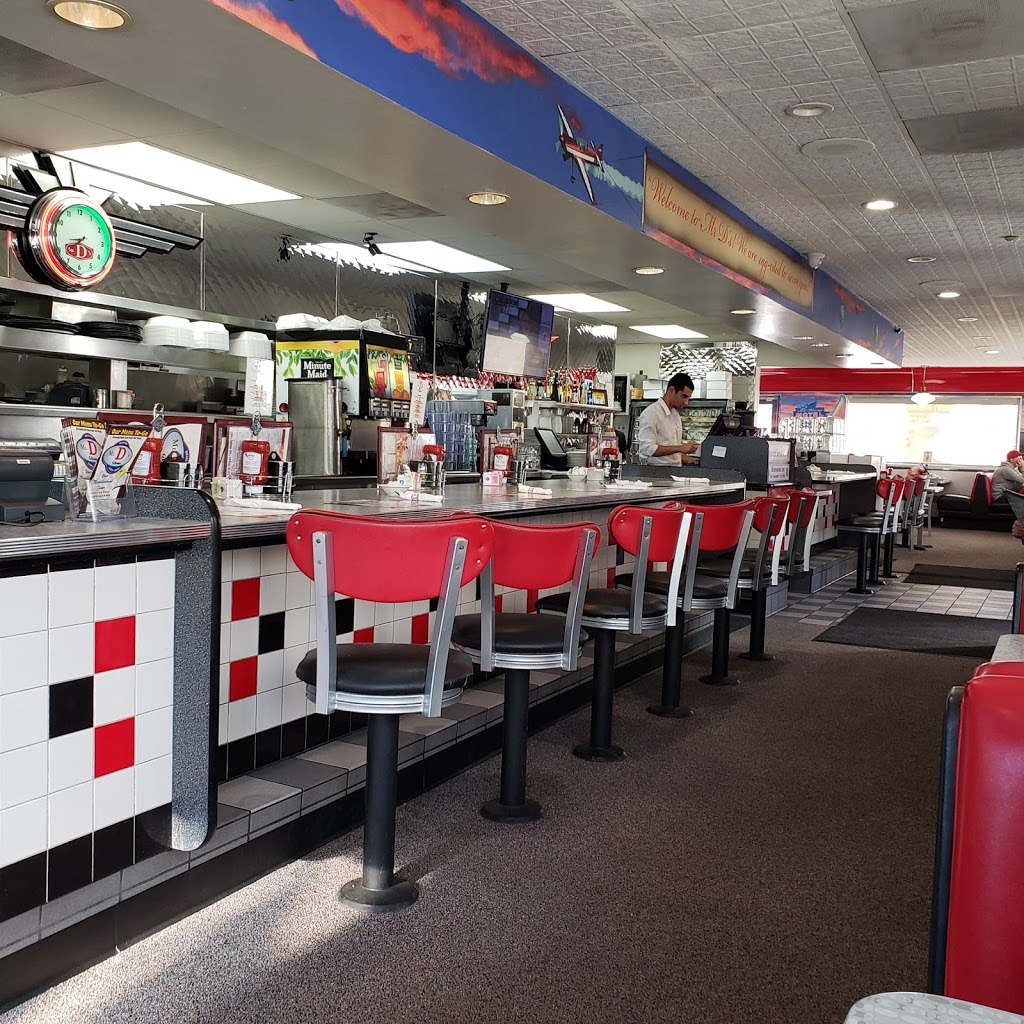 Mr. Ds Diner | 919 Foothill Blvd, La Verne, CA 91750, USA | Phone: (909) 593-0111