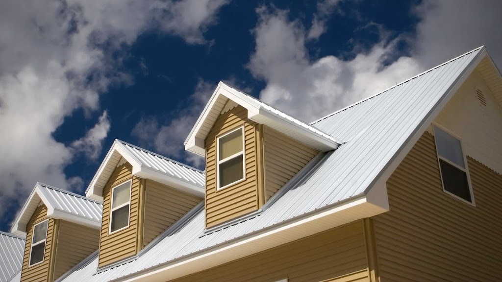 Hurricane Roofing Group | 744 Goodson Loop suite B1, Pinehurst, TX 77362, USA | Phone: (832) 907-4510