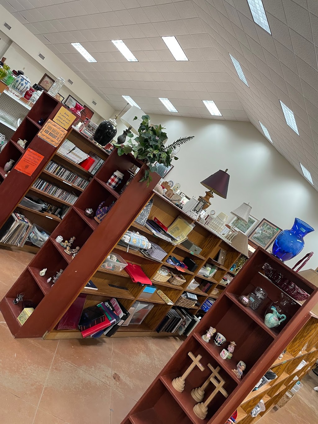 New Horizons Resale Shop | 18642 US-59, New Caney, TX 77357 | Phone: (281) 689-8500