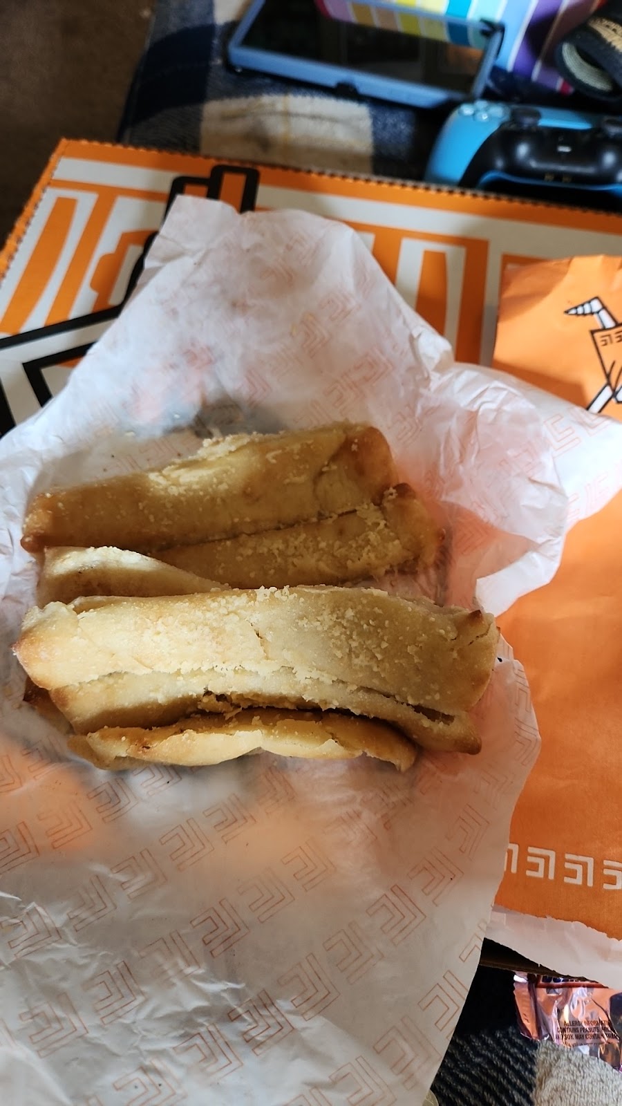 Little Caesars Pizza | 226 E Market St, Celina, OH 45822, USA | Phone: (419) 586-9109