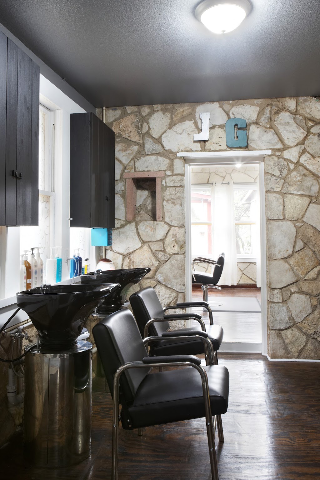 J Gibson Salon and Spa | 14359 Old Bandera Rd Unit 2, Helotes, TX 78023, USA | Phone: (210) 973-6009