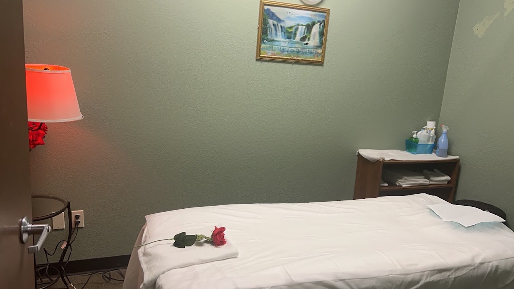 Relax Massage | 12329 N Rockwell Ave, Oklahoma City, OK 73142, USA | Phone: (405) 720-1551