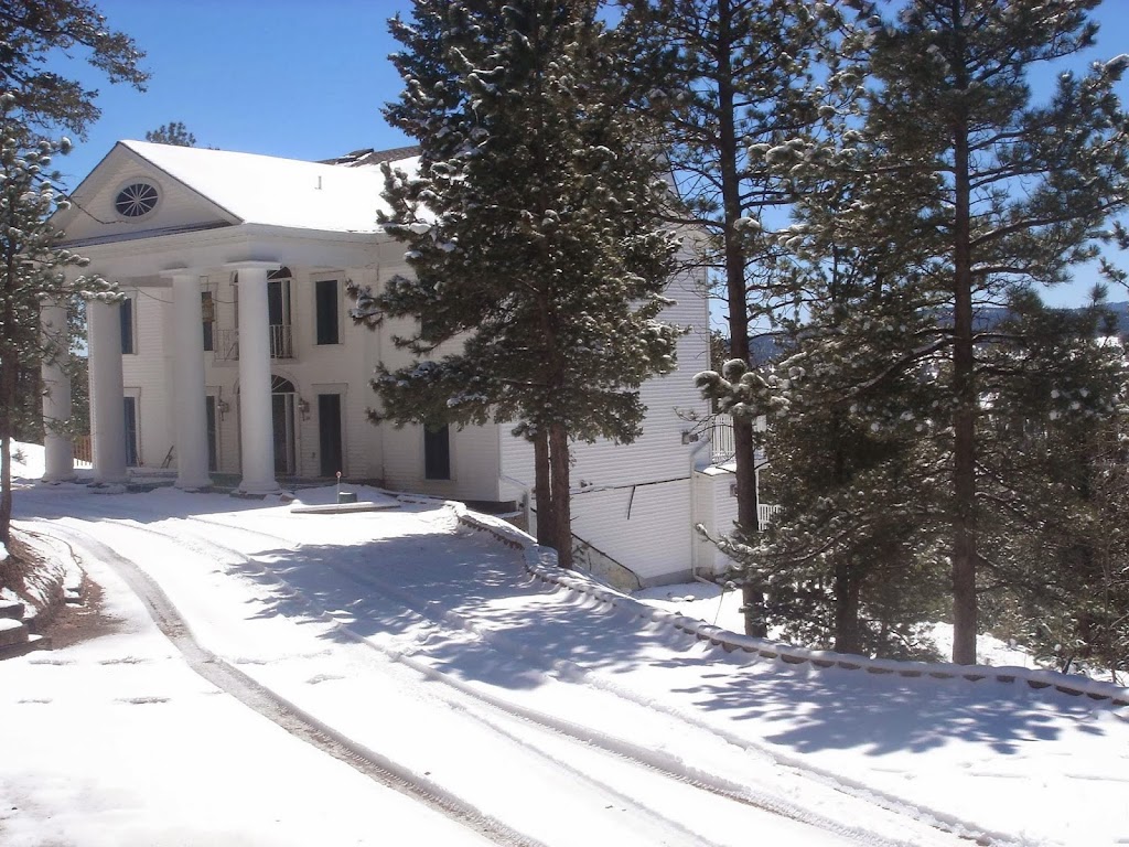 Pikes Peak Paradise | 236 Pinecrest Rd #8432, Woodland Park, CO 80863, USA | Phone: (719) 687-6656