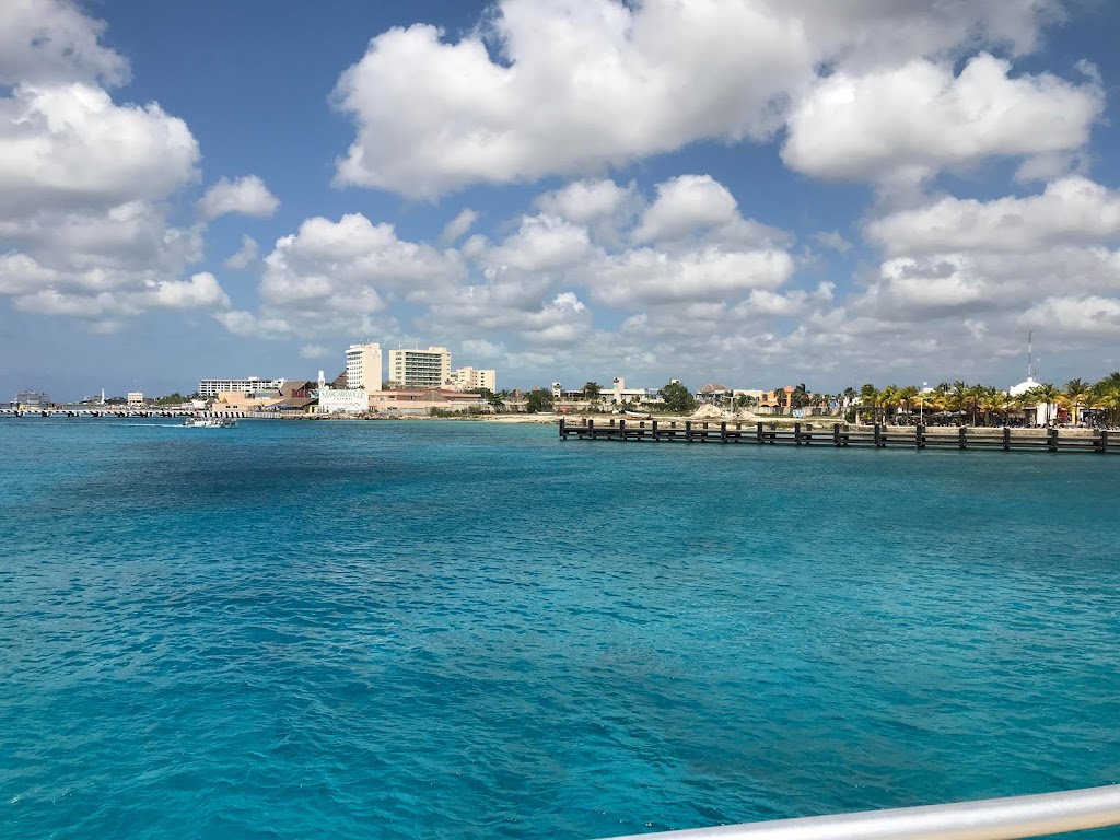 Luggage Tag Travel Company | New Haven, MI 48048, USA | Phone: (586) 648-0011